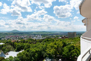 Гостиница Машук Пятигорск Семейный номер с балконом-11